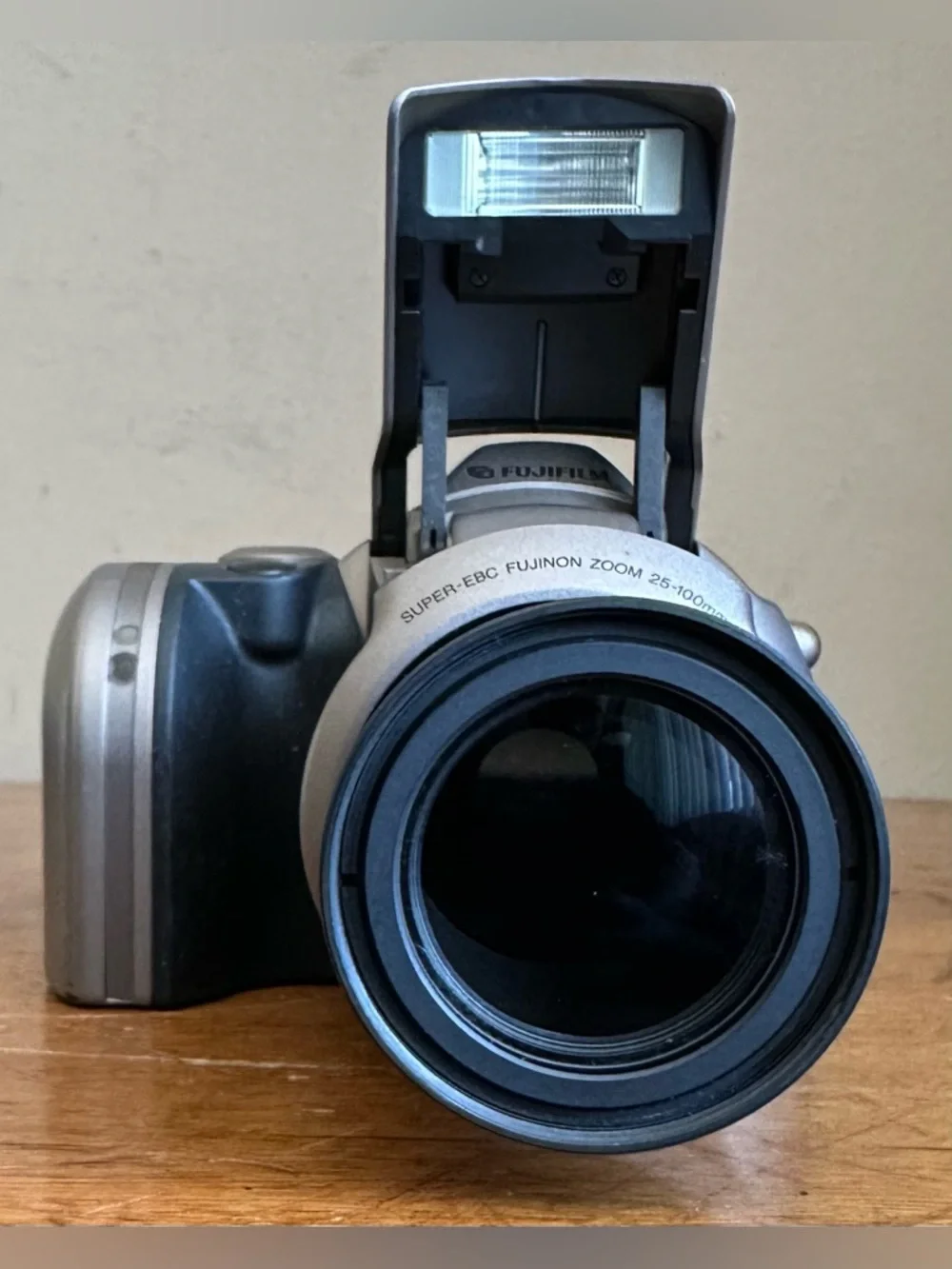 Fujifilm Endeavor 4000ix SL APS Film Digital Camera w/25-100mm Fujinon Zoom Lens